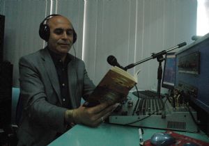 Engelliler için kitap okudu